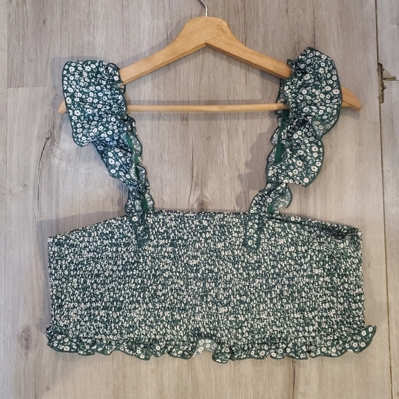 💚5/$25 Ditsy Floral Smocked Two-Piece Set Skirt & Matching Crop Top Size 14 XXL - Picture 2 of 4